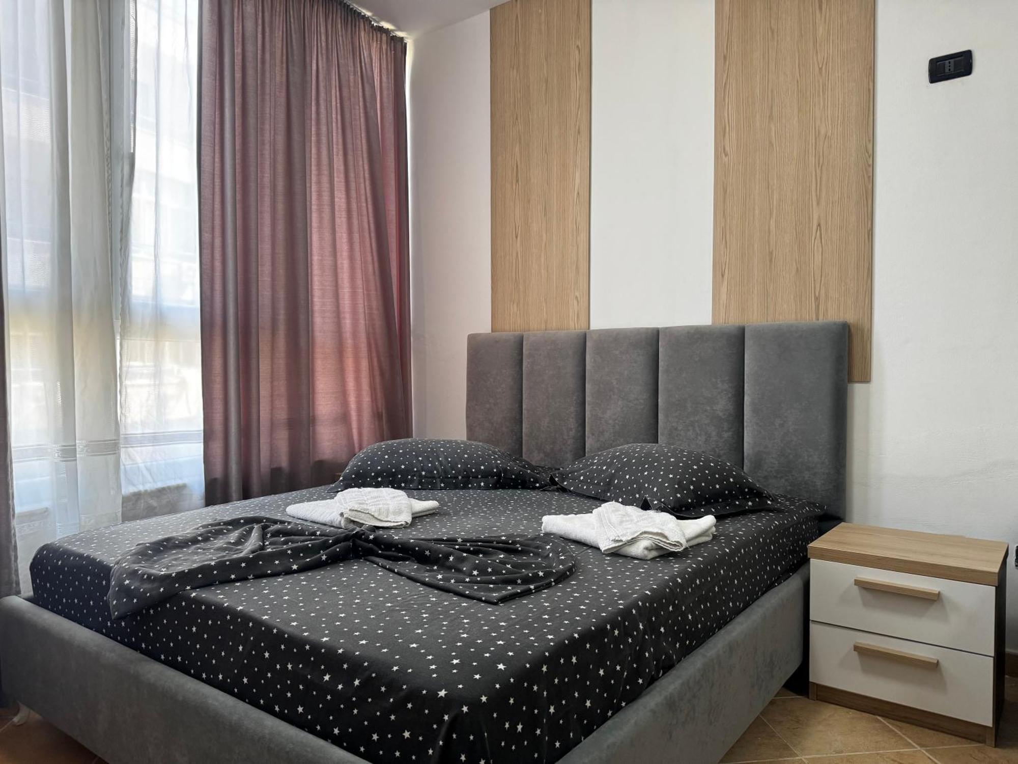 Orkidea 2 * Golem (Tirana)